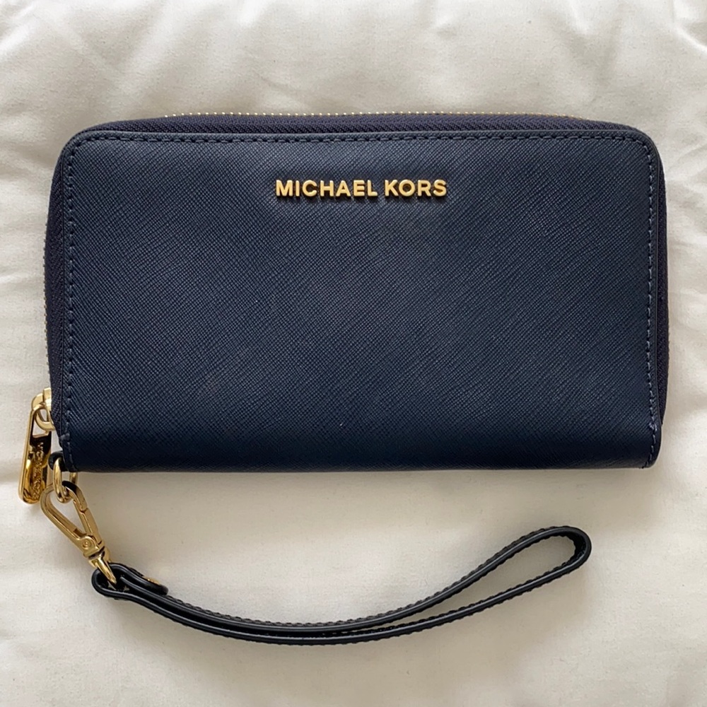 Michael Kors Wristlet